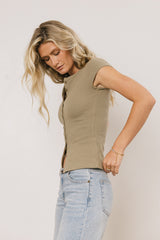 Vestia Button Up Tee In Olive