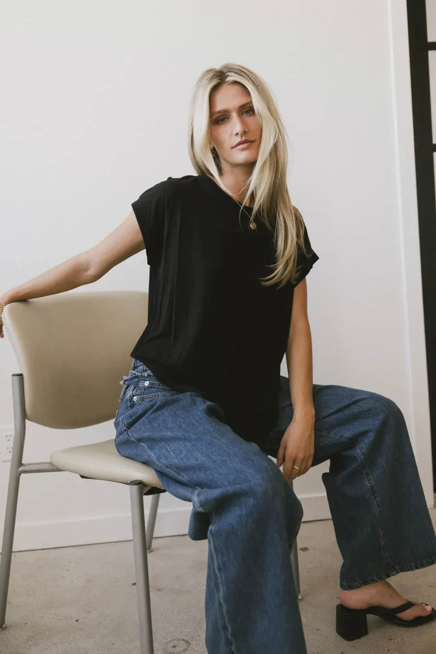 Callie Basic Tee In Black - Final Sale