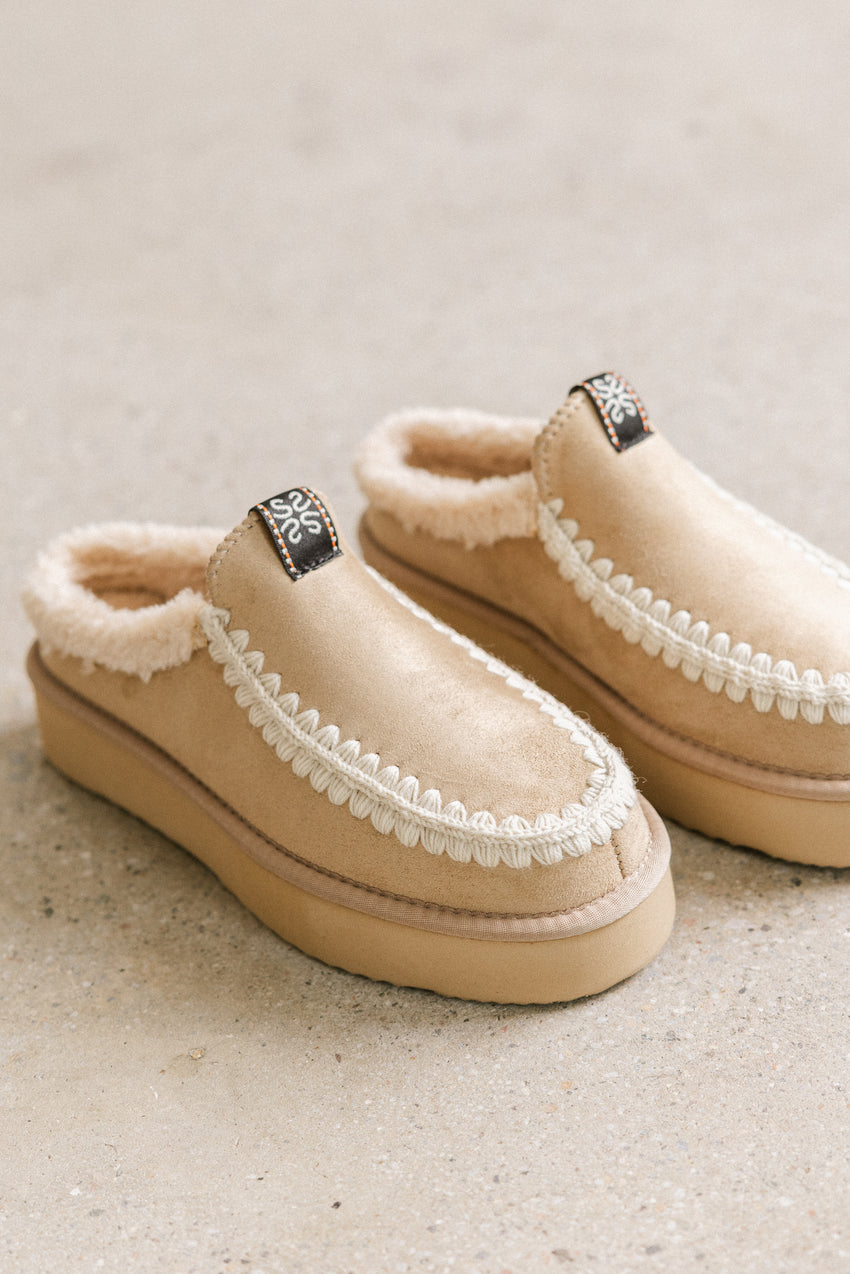 Cecily Platform Slipper In Natural